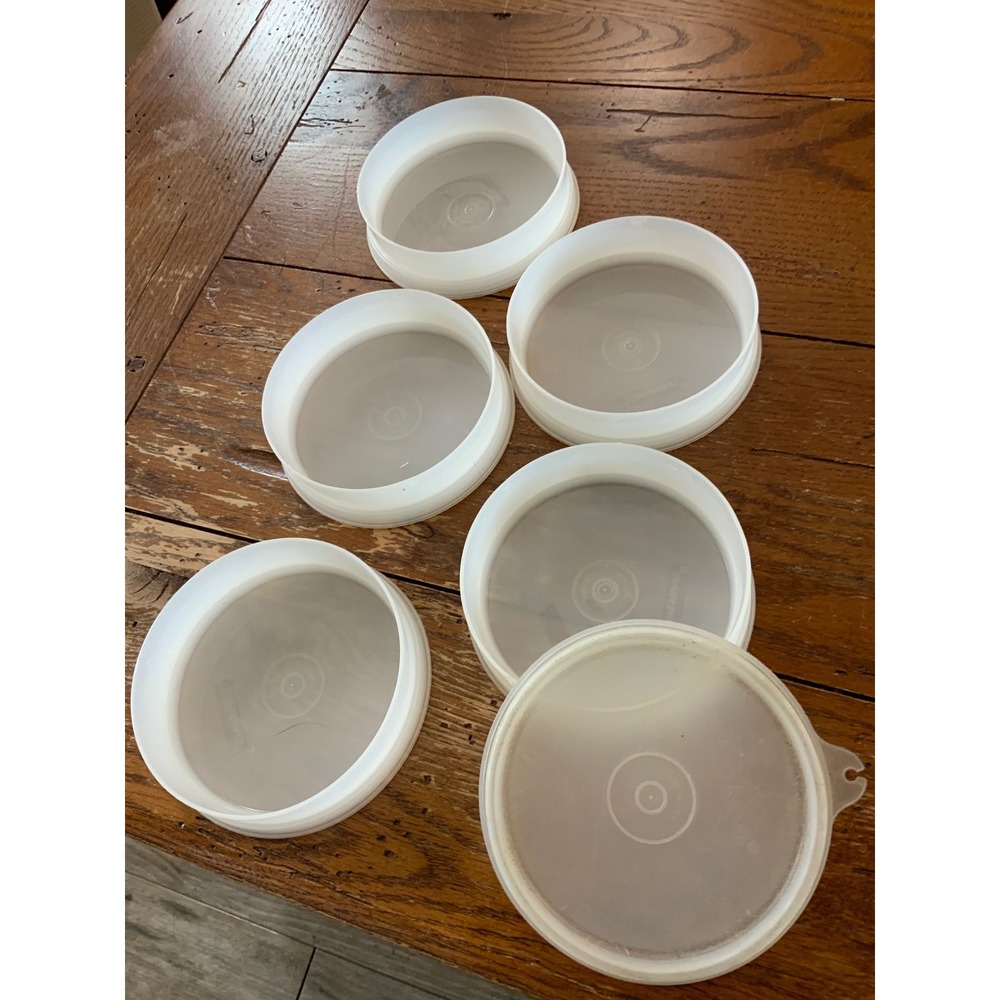 Vintage Tupperware Hamburger Press Freezer Storage Set 5 Keepers 1 Lid White